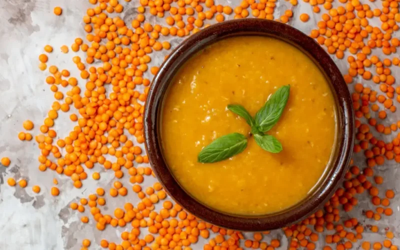 أكلات لبرد الشتاء بطرق سهلة ولذيذة: وصفات دافئة تمنحك الطاقة والراحة