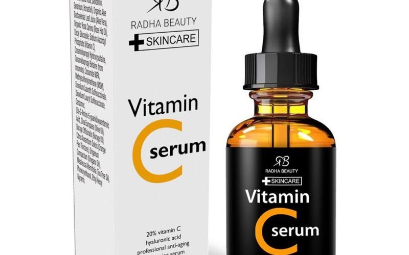 فوائد سيروم فيتامين C للبشرة: متى يفيد؟ وكيف يُستخدم بطريقة صحيحة؟