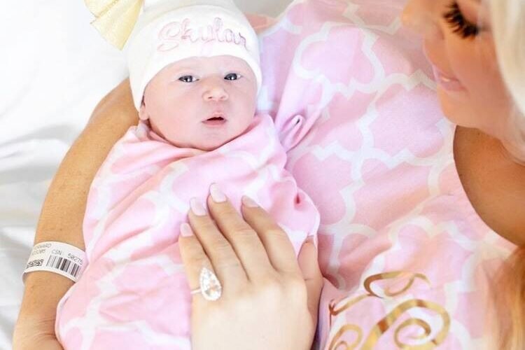 هل أنت أم لأول مرة…100 نصيحة من أجلك