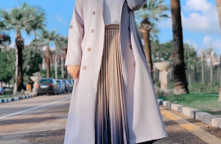 أحدث ملابس محجبات شتاء 2026 وخطوط الموضة العصرية