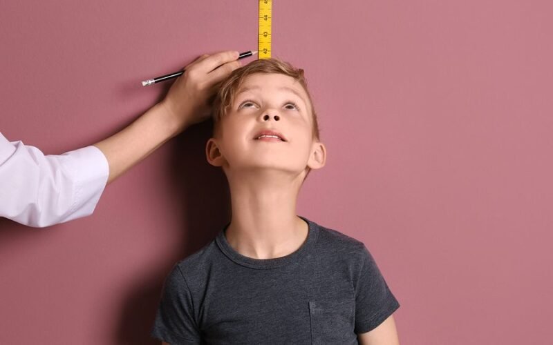 آلام النمو عند الأطفال وهل تستدعي زيارة الطبيب