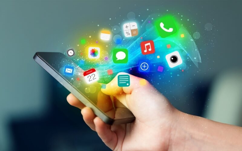 ما هي المنافع التي يمكن أن تحصل عليها من تصميم تطبيقات الجوال لك